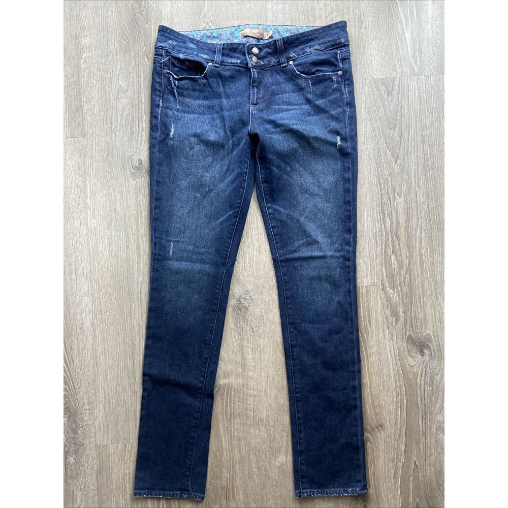 Paige Swall Skinny Jeans size 32 distressed